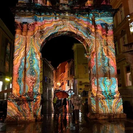 דירה Mm פולה