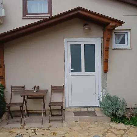 Διαμέρισμα Mm